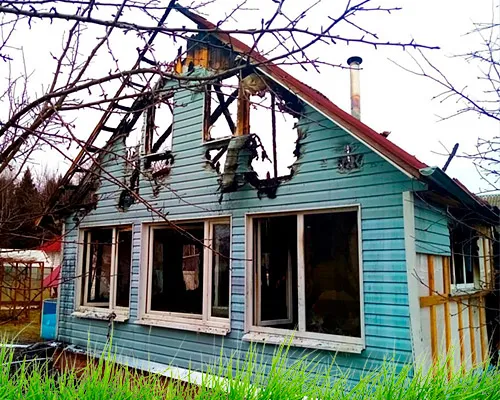 Ремонт дома после пожара